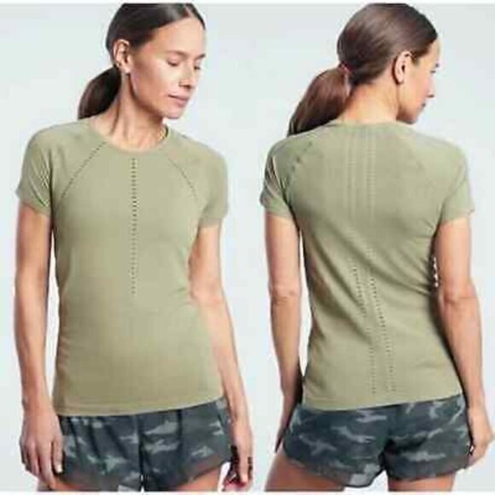 Athleta Foothill Seamless Perforated Short Sleeve T-Shirt L Green